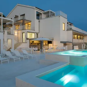  Apartment Zlatni Zalaz,apartments,supetarska Draga Kroatien